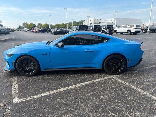 2025 Ford Mustang GT — photo 1 of 26