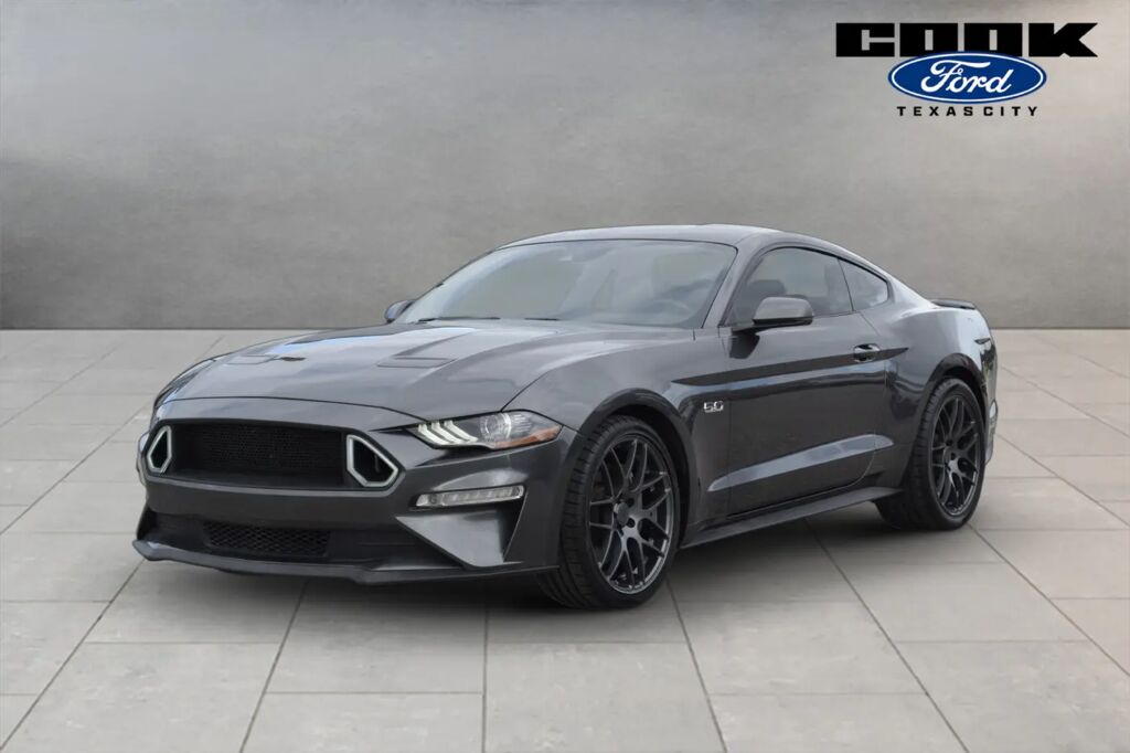 2020 Ford Mustang GT Premium — photo 1 of 13