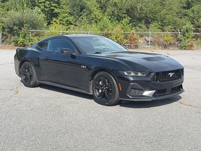 2024 Ford Mustang GT — photo 1 of 38
