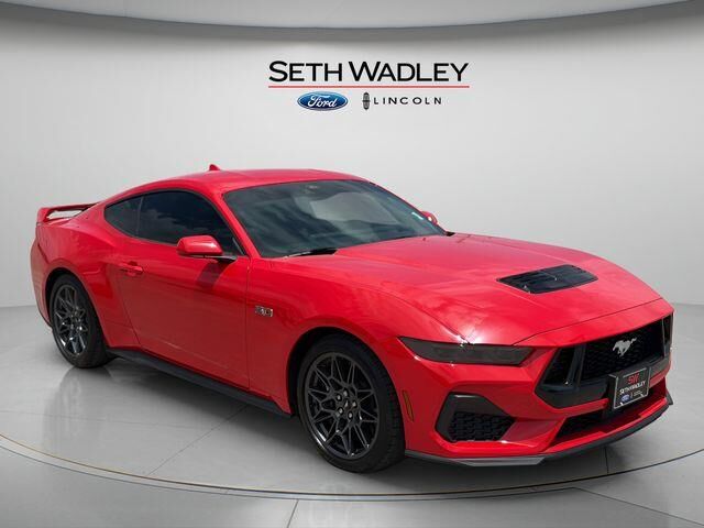 2025 Ford Mustang GT Premium — photo 1 of 13