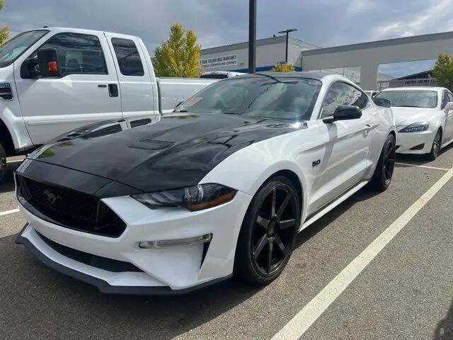 2020 Ford Mustang GT — photo 1 of 9