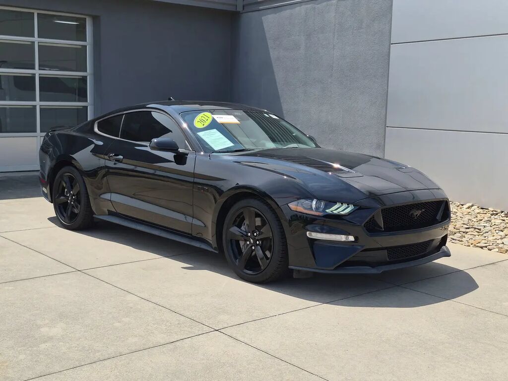 2021 Ford Mustang GT — photo 1 of 26