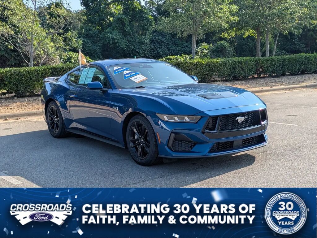 2024 Ford Mustang GT — photo 1 of 14