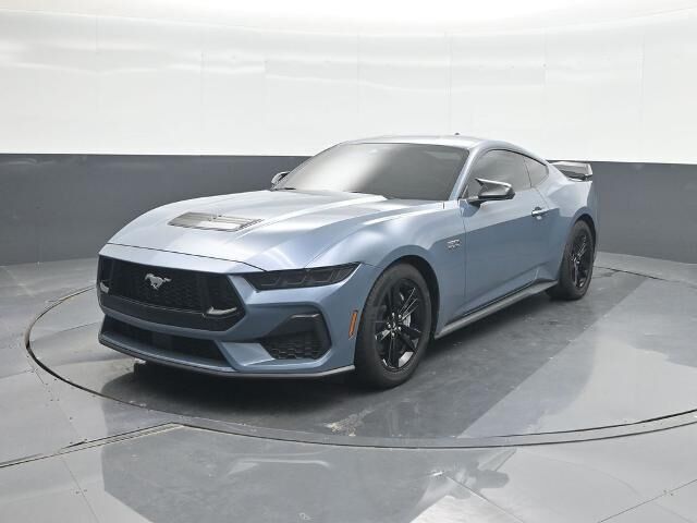 2025 Ford Mustang GT — photo 1 of 26