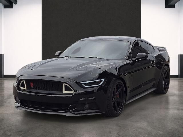 2015 Ford Mustang GT — photo 1 of 25