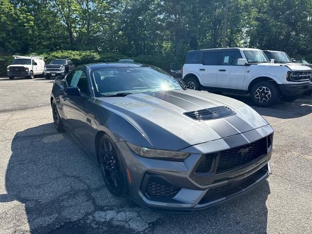 2024 Ford Mustang GT — photo 1 of 22