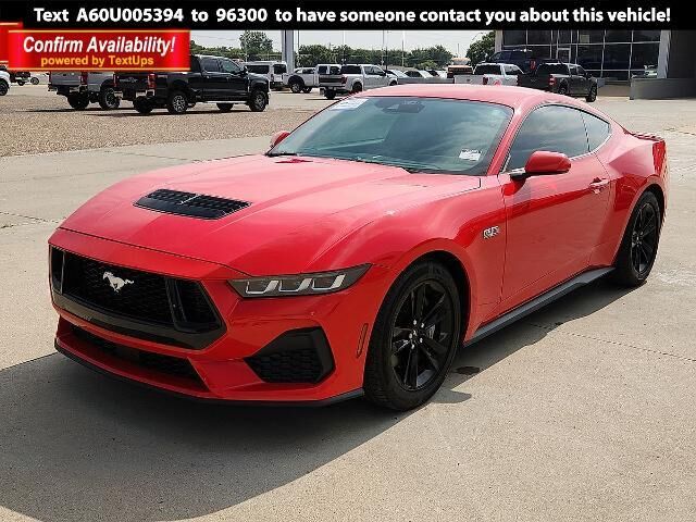 2025 Ford Mustang GT — photo 1 of 12