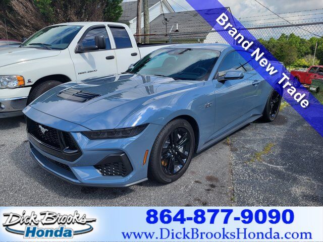 2025 Ford Mustang GT Fastback — photo 1 of 13