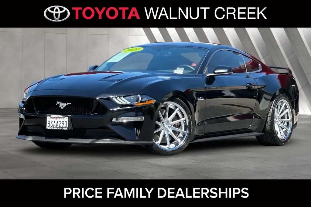 2020 Ford Mustang GT Premium — photo 1 of 30