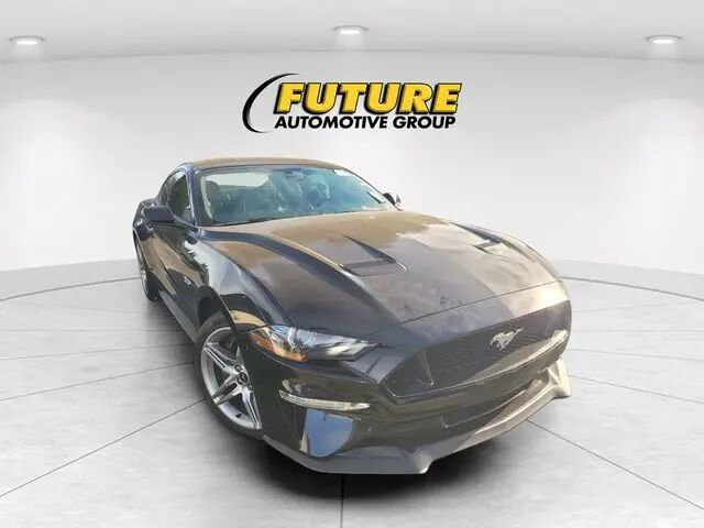 2020 Ford Mustang GT Premium — photo 1 of 4