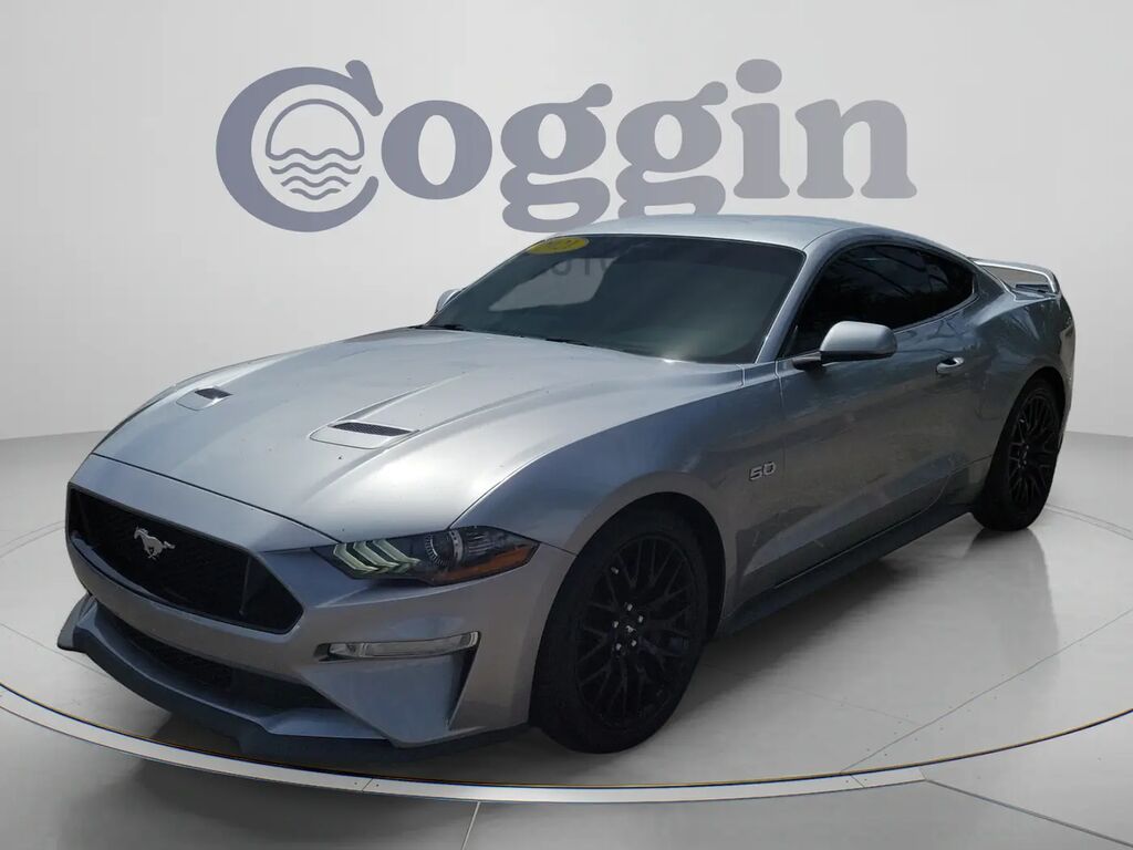 2021 Ford Mustang GT — photo 1 of 13