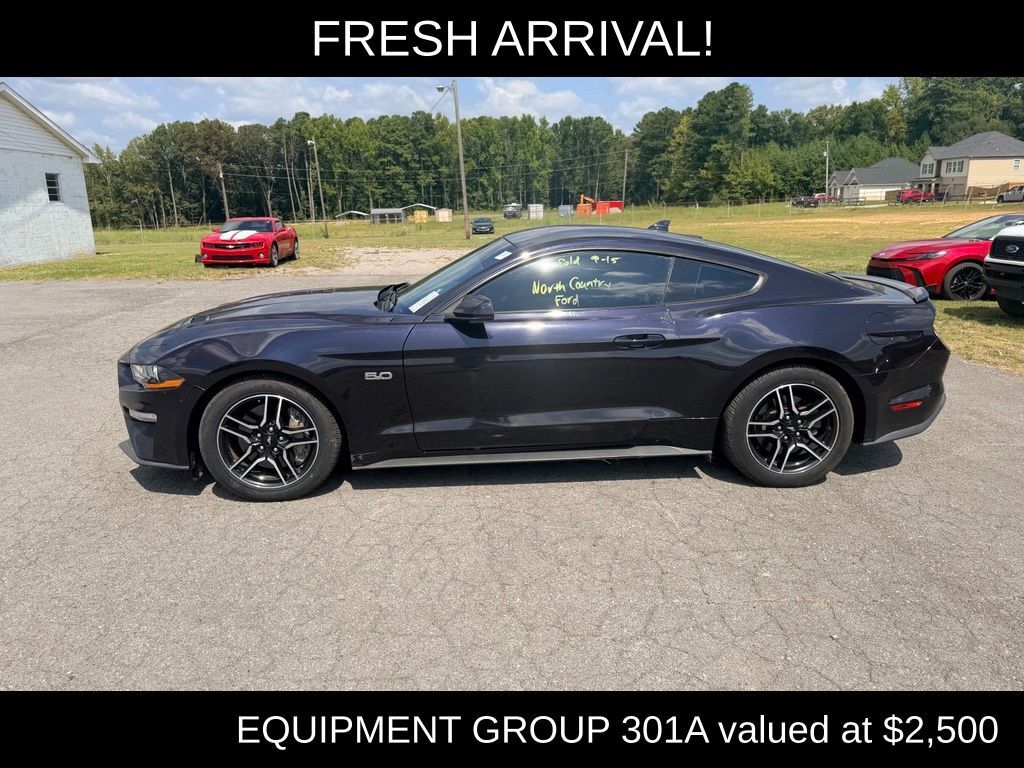 2022 Ford Mustang GT — photo 1 of 11