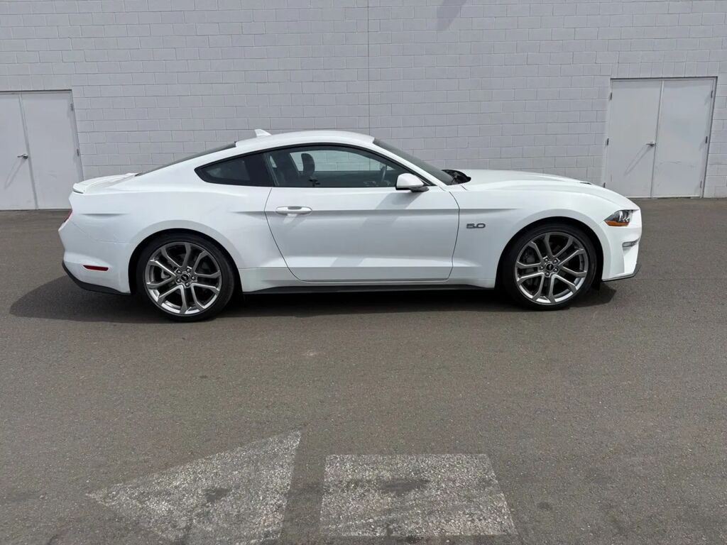2022 Ford Mustang GT Premium — photo 1 of 33