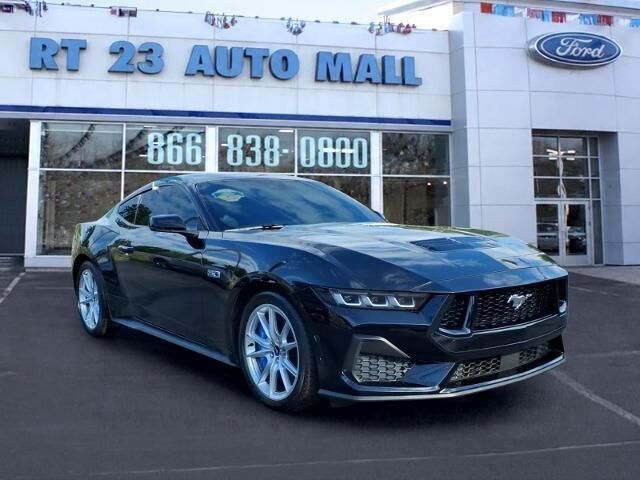 2024 Ford Mustang GT — photo 1 of 13