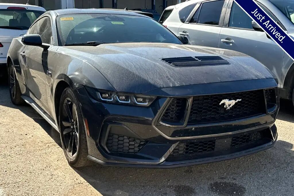 2024 Ford Mustang GT — photo 1 of 3