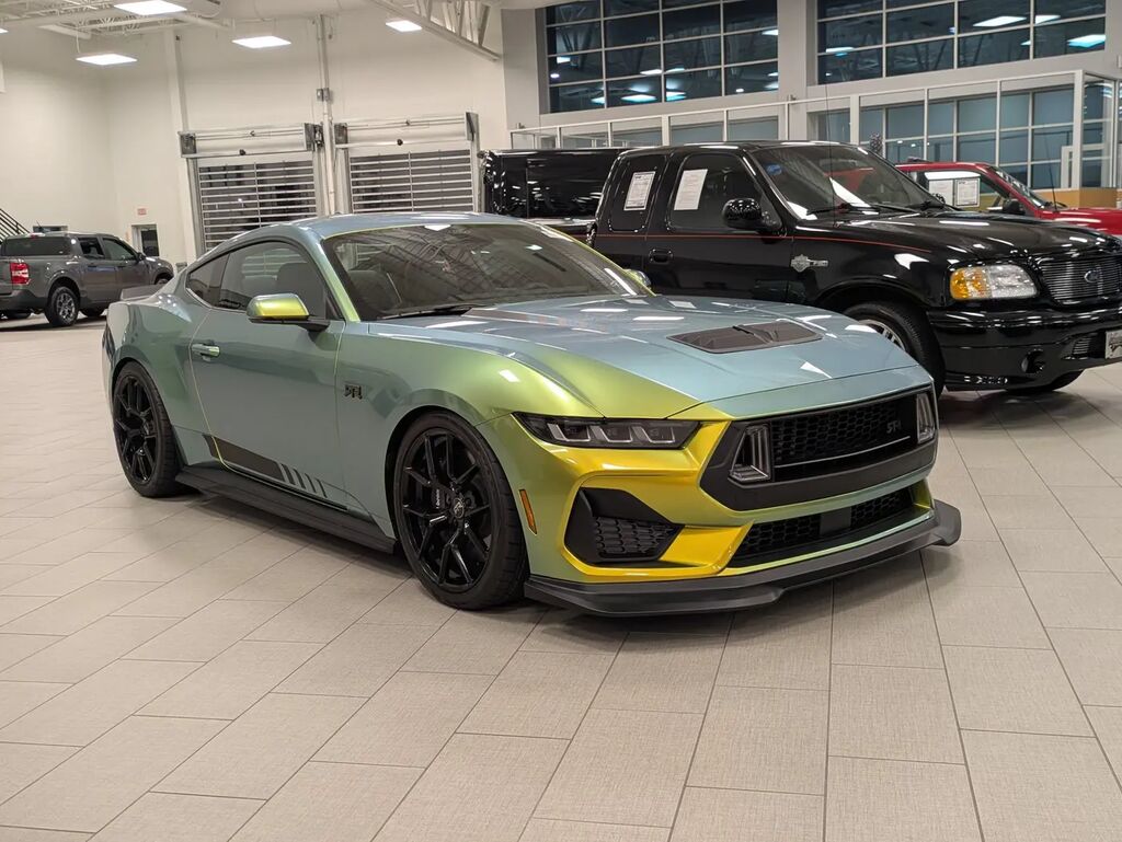 2025 Ford Mustang GT Premium — photo 1 of 13
