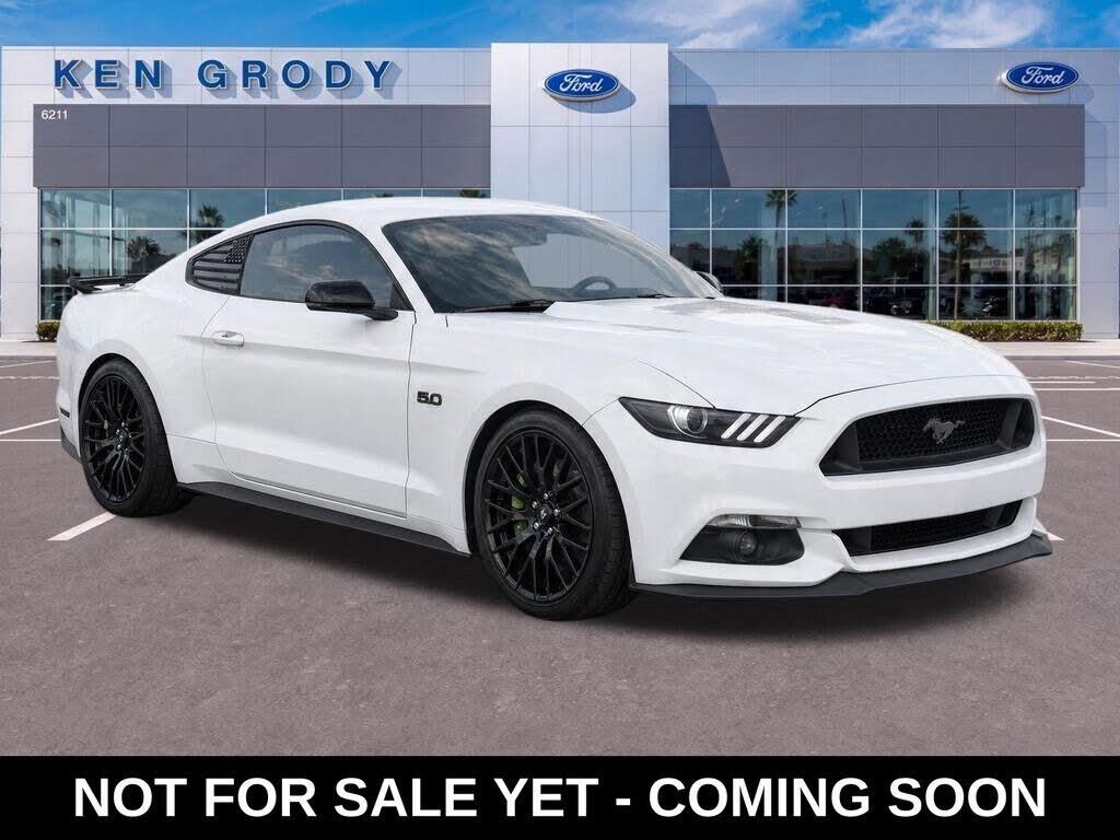 2017 Ford Mustang GT — photo 1 of 1