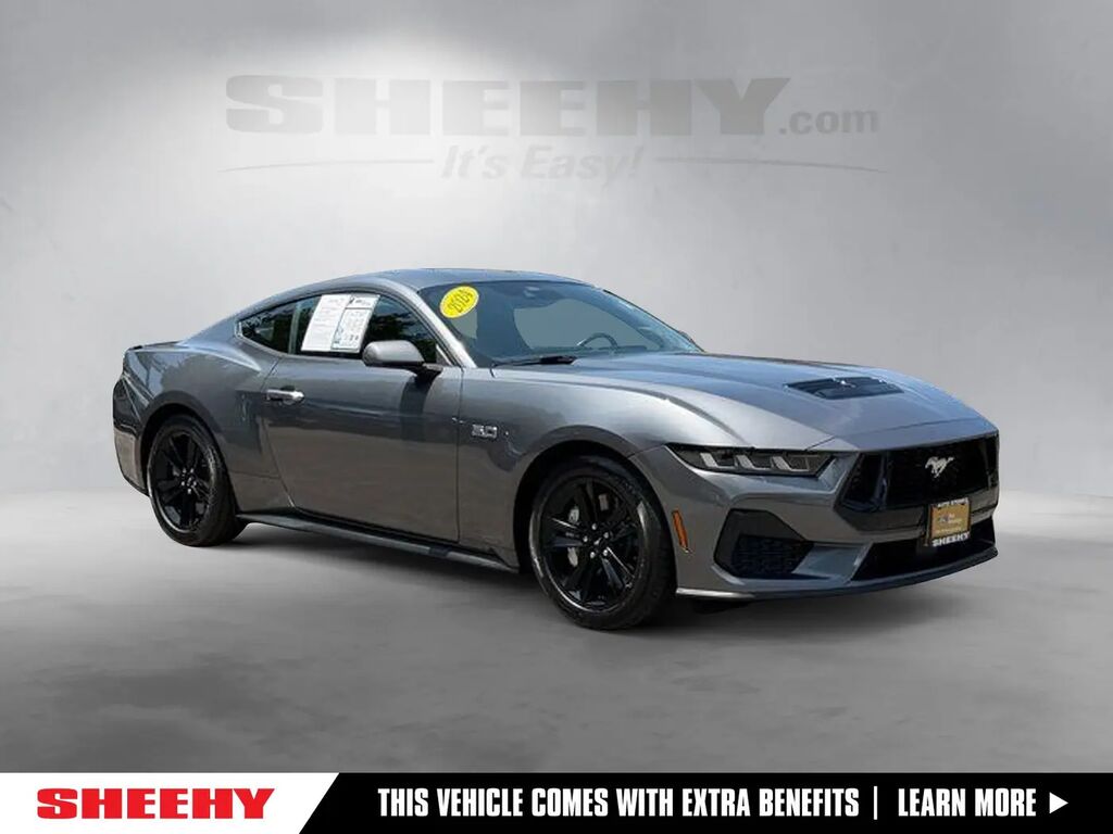 2024 Ford Mustang GT — photo 1 of 10