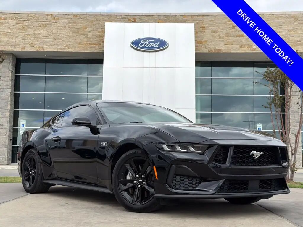 2024 Ford Mustang GT — photo 1 of 13