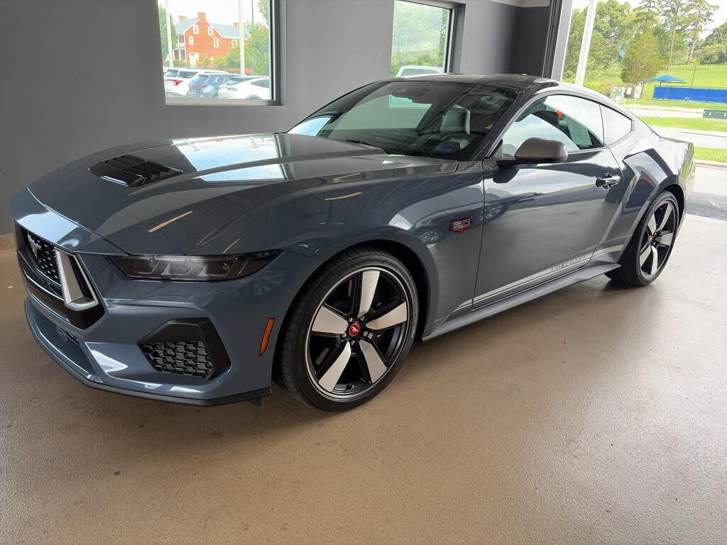 2025 Ford Mustang GT Premium — photo 1 of 40