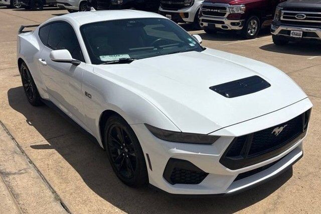 2025 Ford Mustang GT — photo 1 of 2