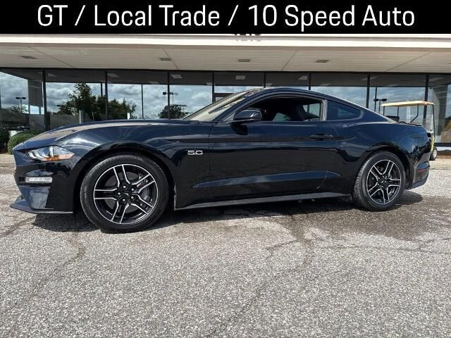 2021 Ford Mustang GT — photo 1 of 13