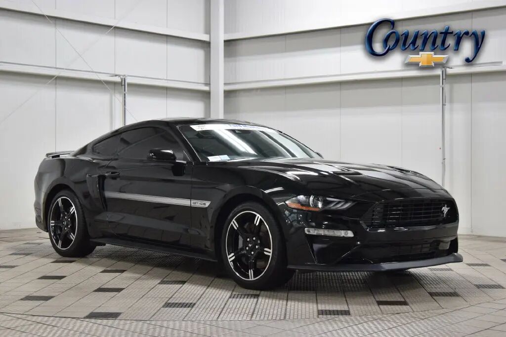2021 Ford Mustang GT Premium — photo 1 of 13