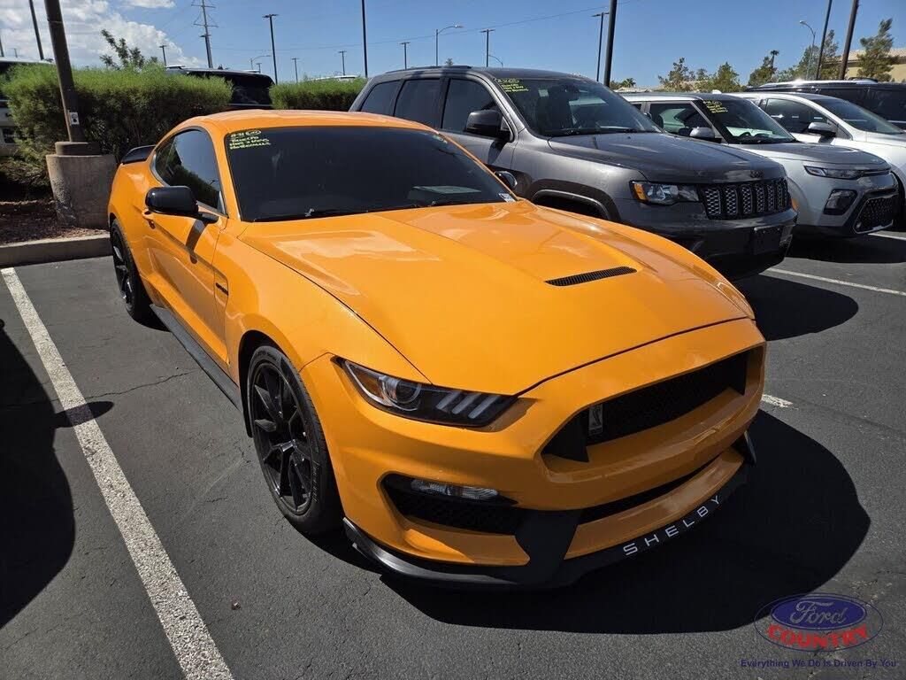 2019 Ford Mustang Shelby GT350 — photo 1 of 1