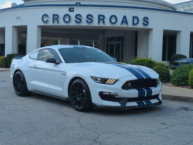 2017 Ford Mustang Shelby GT350 — photo 1 of 26