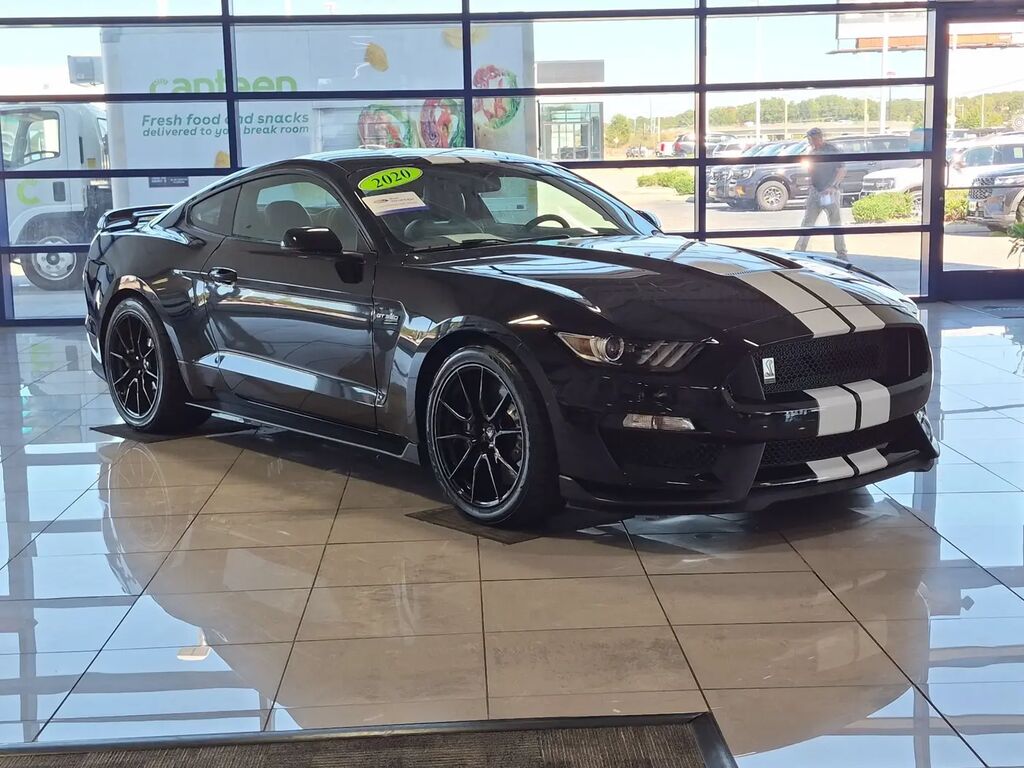 2020 Ford Mustang Shelby GT350 — photo 1 of 13