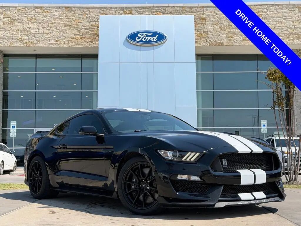 2019 Ford Mustang Shelby GT350 — photo 1 of 19