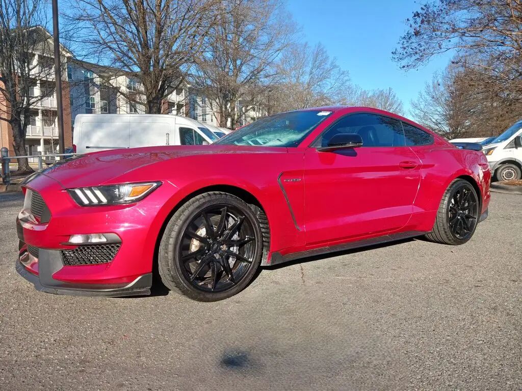 2020 Ford Mustang Shelby GT350 — photo 1 of 21