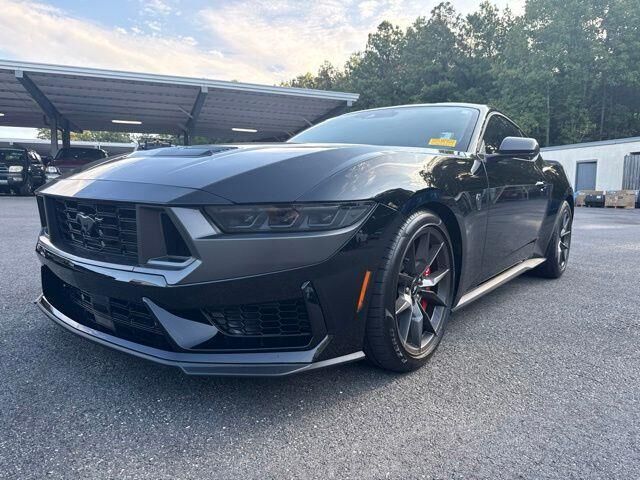 2025 Ford Mustang Dark Horse