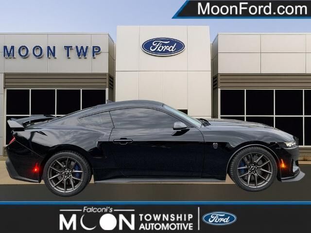 2025 Ford Mustang Dark Horse — photo 1 of 13