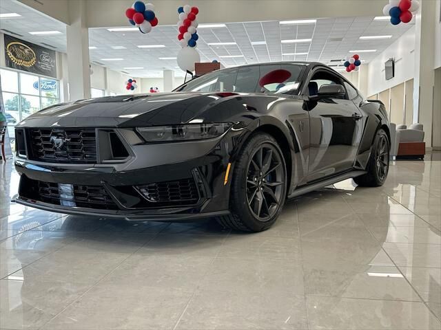 2025 Ford Mustang Dark Horse — photo 1 of 13