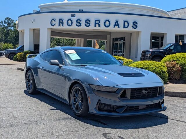 2025 Ford Mustang Dark Horse