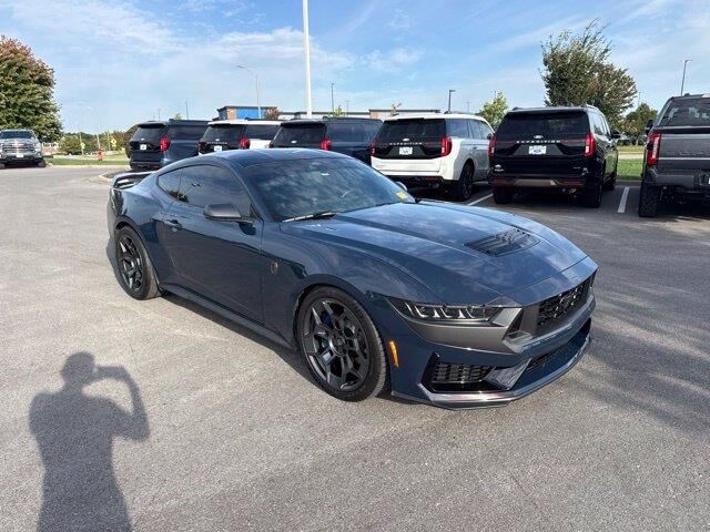 2025 Ford Mustang Dark Horse