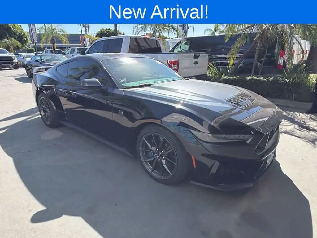2024 Ford Mustang Dark Horse — photo 1 of 11