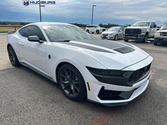 2024 Ford Mustang Dark Horse