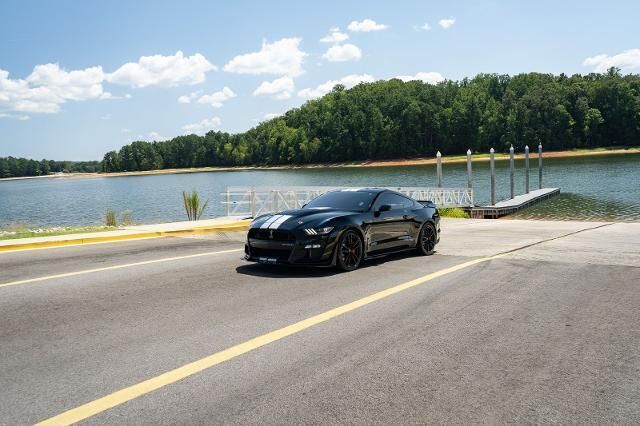 2021 Ford Mustang Shelby GT500 — photo 1 of 26