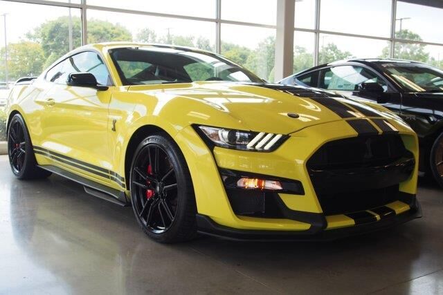 2021 Ford Mustang Shelby GT500 — photo 1 of 26