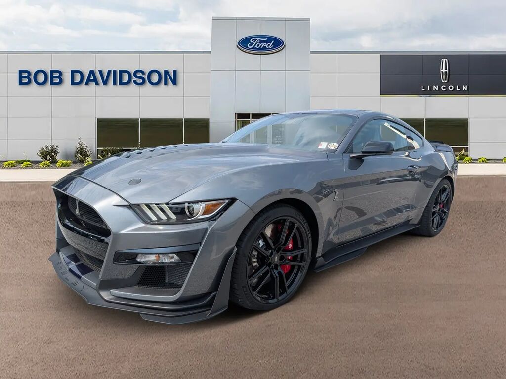 2022 Ford Mustang Shelby GT500 — photo 1 of 13