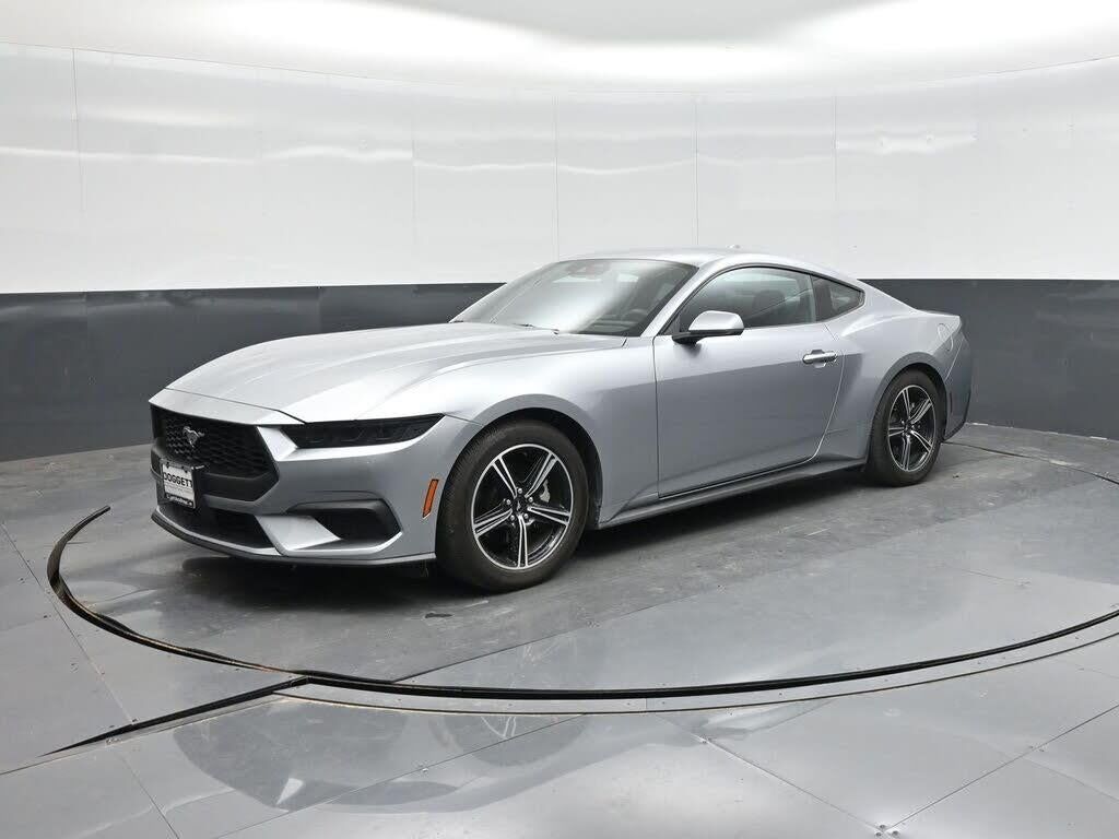 2025 Ford Mustang EcoBoost — photo 1 of 1