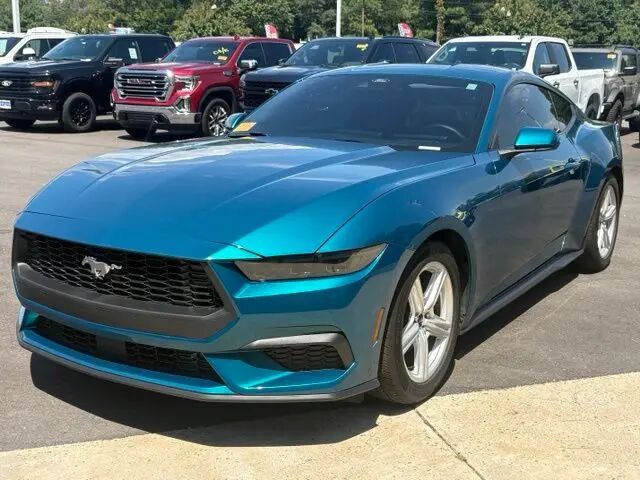 2026 Ford Mustang EcoBoost — photo 1 of 39