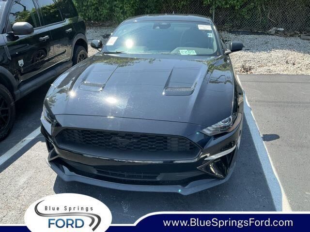 2022 Ford Mustang EcoBoost