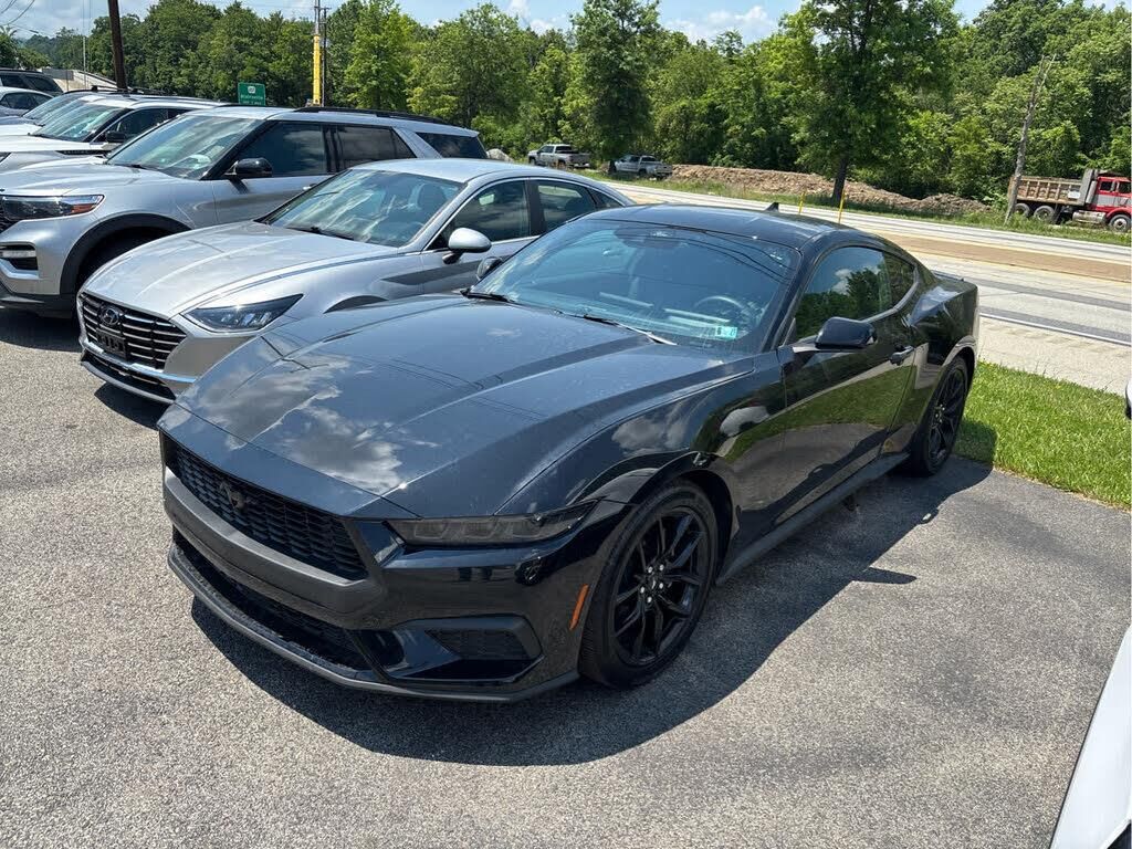 2025 Ford Mustang EcoBoost — photo 1 of 2