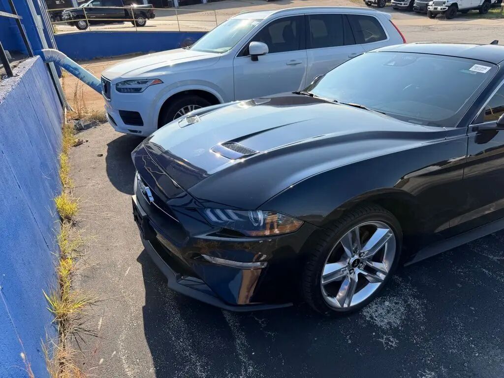 2021 Ford Mustang EcoBoost Premium — photo 1 of 13