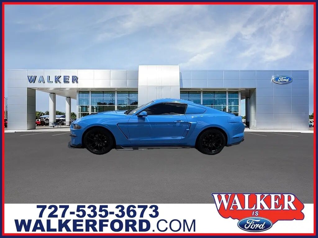 2022 Ford Mustang EcoBoost — photo 1 of 27