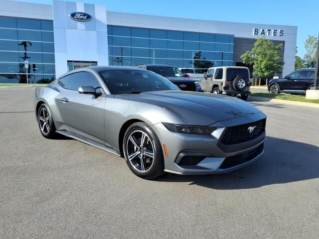 2025 Ford Mustang EcoBoost — photo 1 of 13