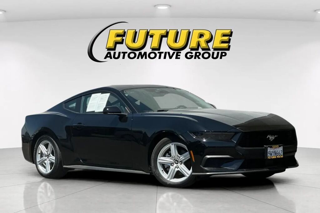 2026 Ford Mustang EcoBoost — photo 1 of 13